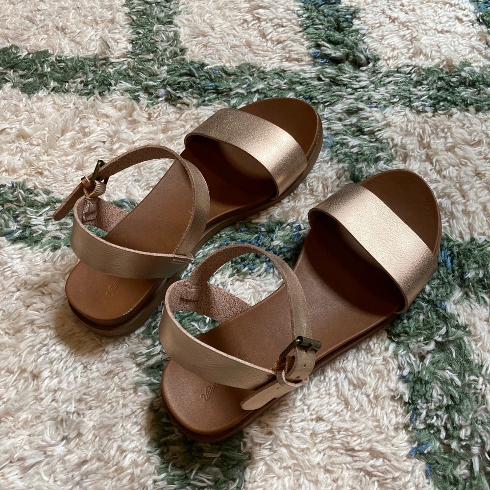 Universal Thread Rose Gold Sandals